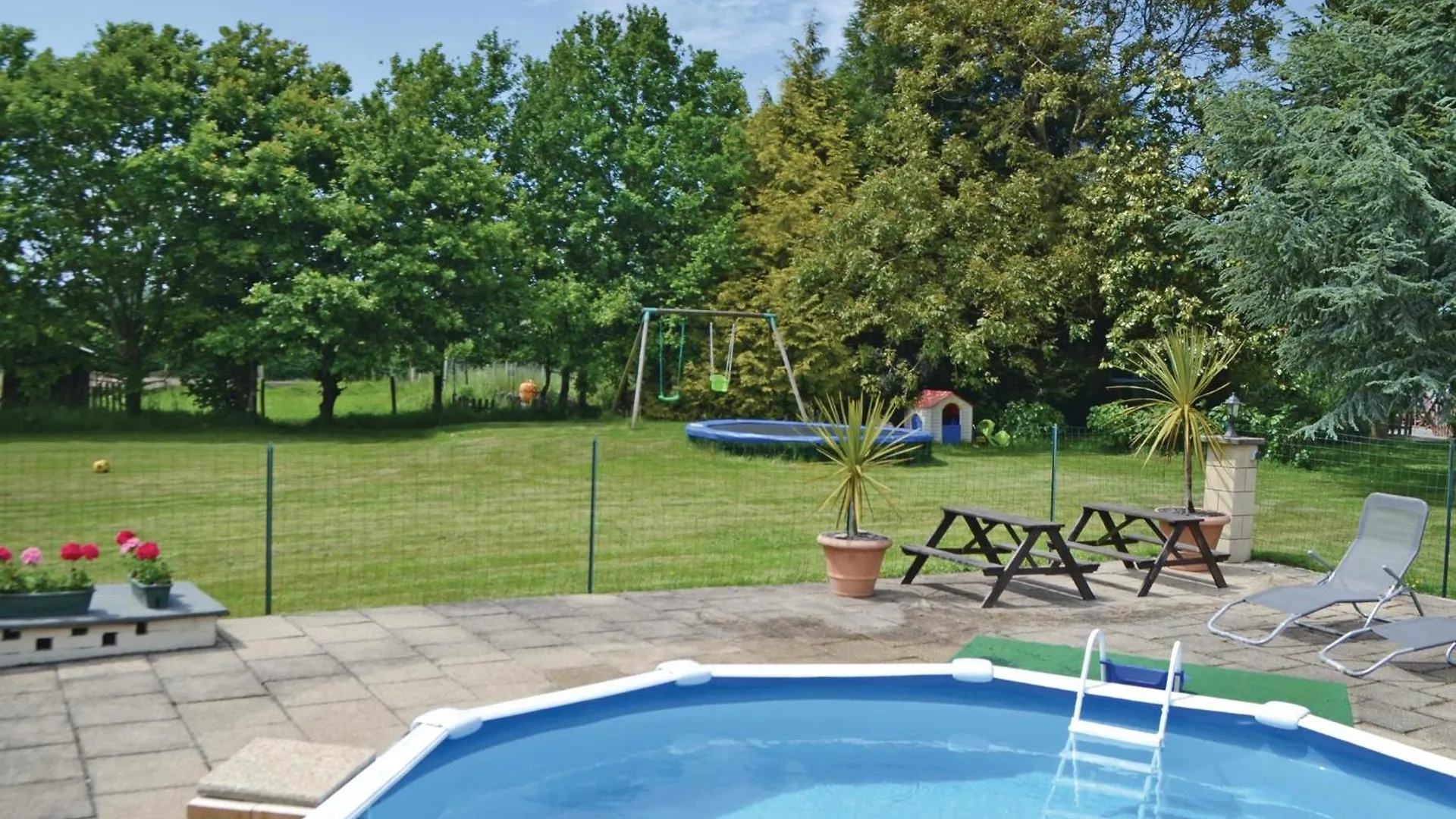 Amazing Home In Callac De Bretagne With Kitchen France